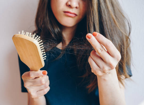 Top 7 sai lầm khi chăm sóc tóc khiến chân tóc yếu dễ rụng